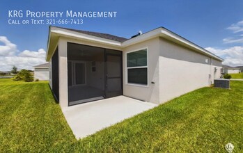 528 Cherry Creek Wy in Okahumpka, FL - Building Photo - Building Photo