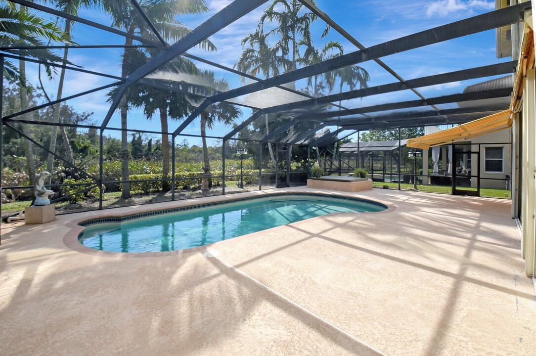 9670 Shepard Pl in Wellington, FL - Building Photo