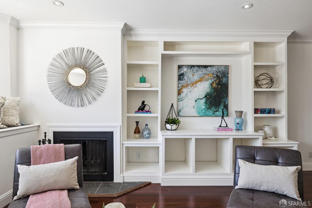 950 Columbus Ave in San Francisco, CA - Building Photo