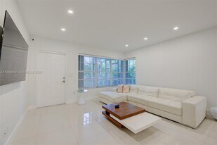 1125 99th St in Bay Harbor Islands, FL - Building Photo