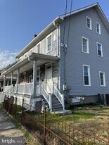 332 E Broadway in Salem, NJ - Building Photo