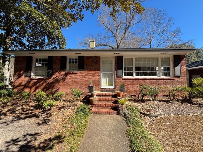 property at 725 Sinlea Ave