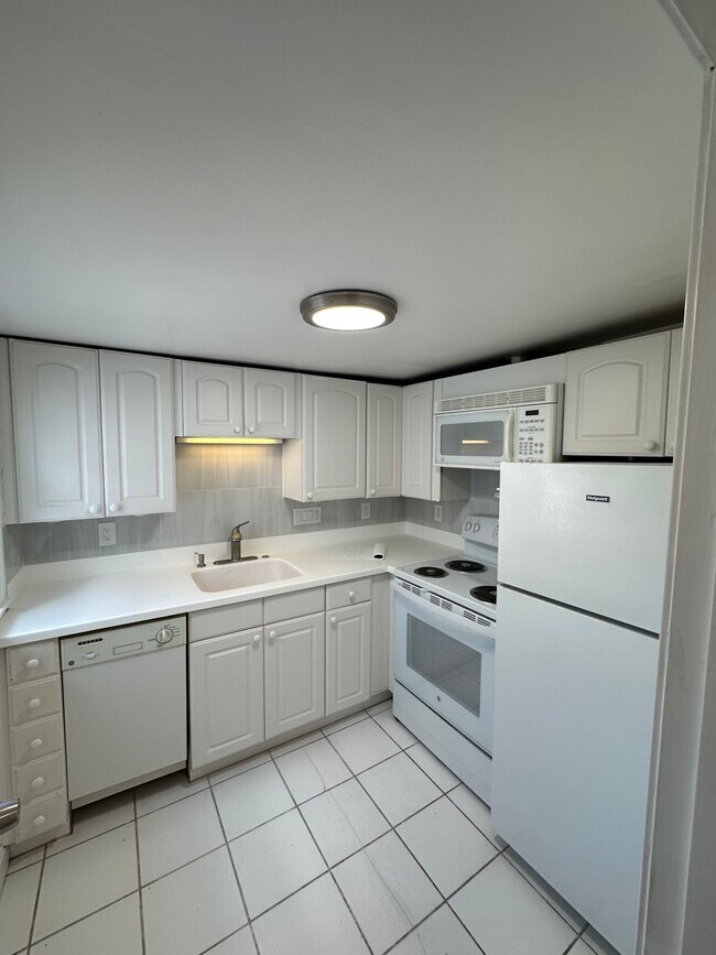 80 Parker Hill Ave, Unit 1