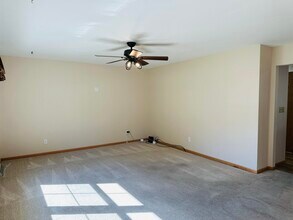 219 Palm Dr in Lena, IL - Building Photo - Building Photo