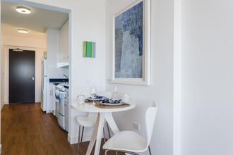 1190 Mission at Trinity Place in San Francisco, CA - Foto de edificio - Building Photo
