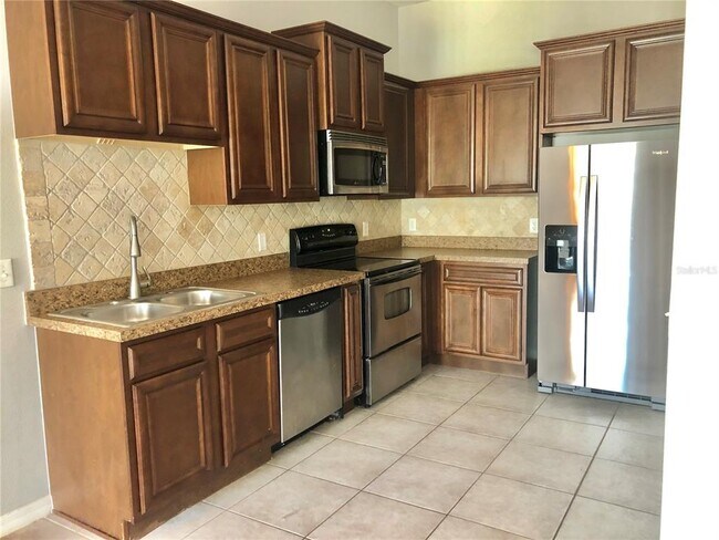 1555 Broken Oak Dr in Winter Garden, FL - Building Photo - Building Photo