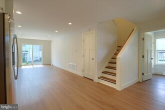 45 N Penn St in Palmyra, PA - Building Photo - Building Photo