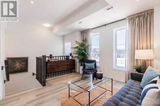 70 Kenesky Dr in Hamilton, ON - Building Photo - Building Photo