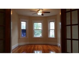 143 Boston St, Unit 1 in Boston, MA - Building Photo