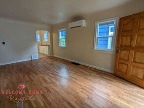 1314 Eastside St NE in Olympia, WA - Building Photo - Building Photo