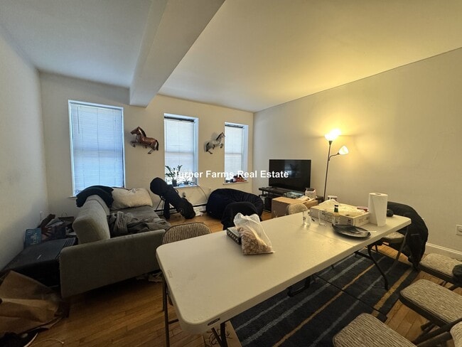 774 Columbus Ave in Boston, MA - Foto de edificio - Building Photo