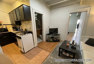 281 Corey Rd in Boston, MA - Building Photo