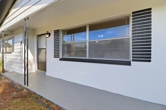 13 N Wadsworth Ave in Beverly Hills, FL - Building Photo - Building Photo