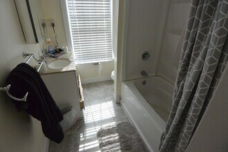 15 Mansfield St, Unit 2 in Boston, MA - Building Photo - Building Photo