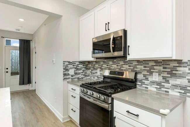 7070 181st St W in Lakeville, MN - Building Photo - Building Photo