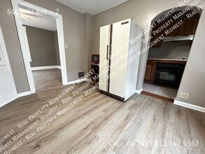 540 8th Ave in Dayton, KY - Foto de edificio - Building Photo