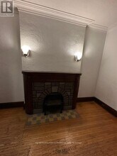 21 Castle Knock Rd in Toronto, ON - Building Photo - Building Photo