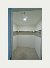 2323 Augusta Dr photo'