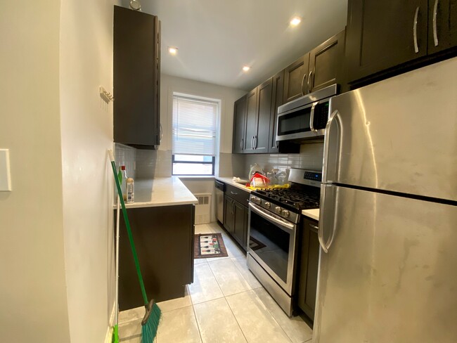 87 Woodruff Avenue in Brooklyn, NY - Building Photo - Interior Photo