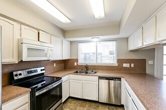 2703 Wood River Rd in Spring, TX - Building Photo - Building Photo