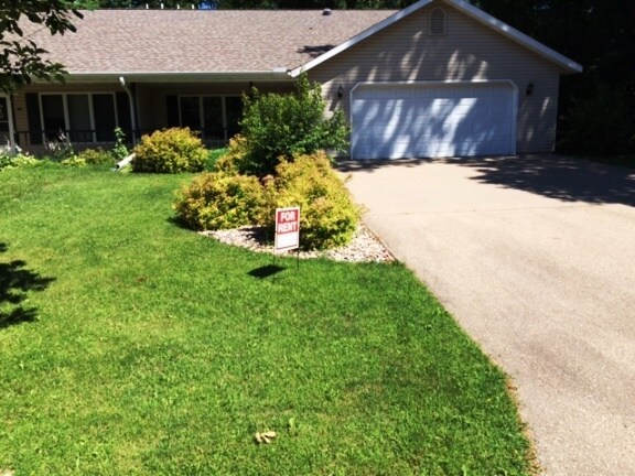 1105 W North Water St, Unit 1105 in New London, WI - Building Photo