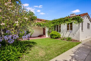 10514 Rochester Ave in Los Angeles, CA - Building Photo