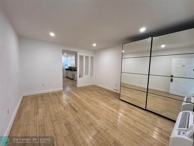 property at 8080 Tatum Waterway Dr