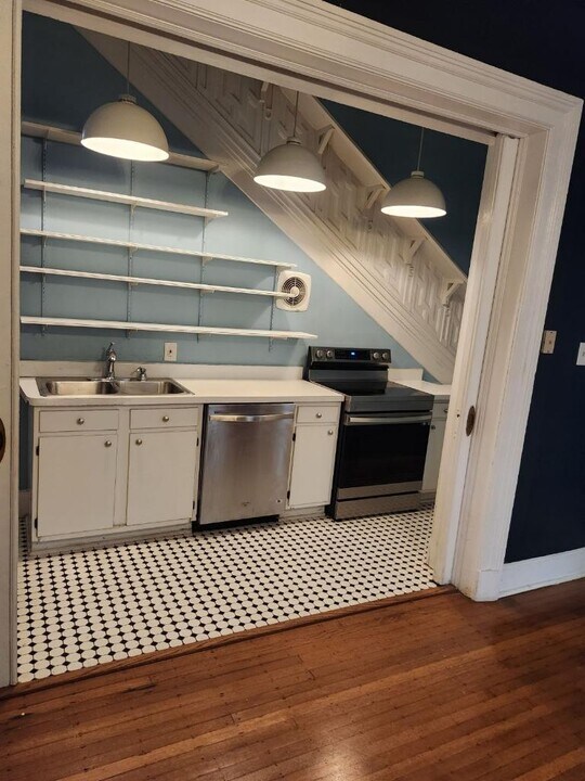2417 Saint Charles Ave, Unit I in New Orleans, LA - Foto de edificio