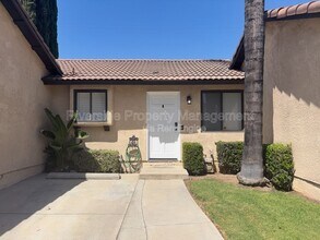 9505 Arlington Ave in Riverside, CA - Building Photo - Building Photo