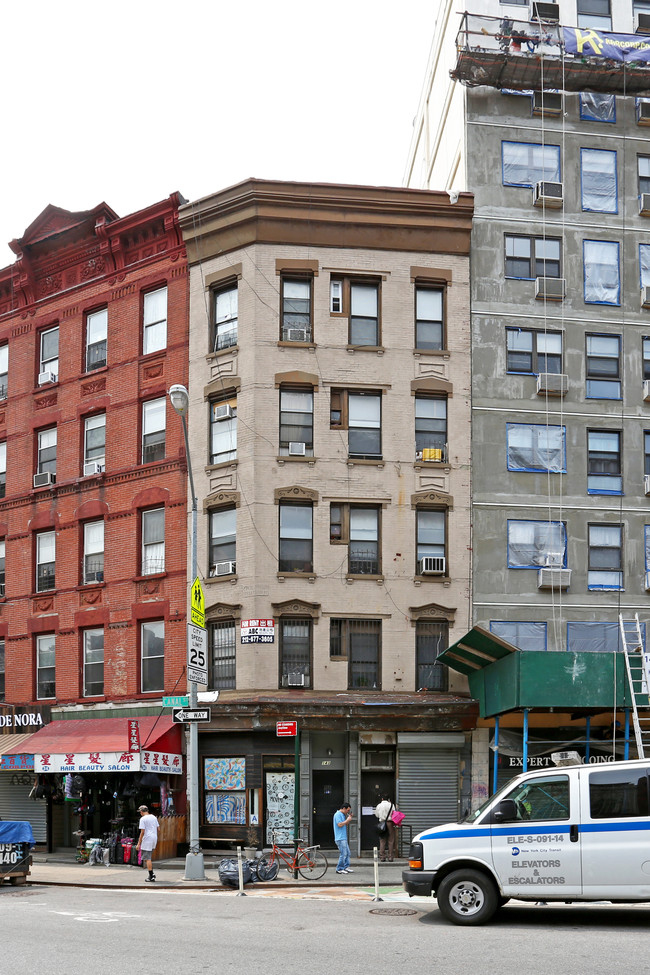 143 Division St in New York, NY - Foto de edificio - Building Photo