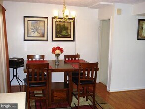 32 Rocky Brook Ct in Woodlawn, MD - Building Photo - Building Photo