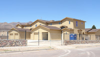 8931-8935 Marks St in El Paso, TX - Foto de edificio - Building Photo