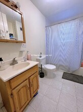 216 Freeman St, Unit 2 in Brookline, MA - Building Photo - Building Photo