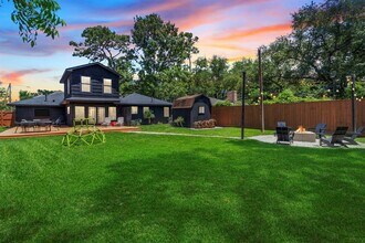 8537 Panatella Dr in Houston, TX - Building Photo - Building Photo
