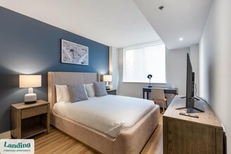 1221 S Eads St, Unit 01-0103 in Arlington, VA - Building Photo - Building Photo