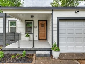 3160 Bannon Dr in Dallas, TX - Building Photo - Building Photo