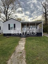 504 Pearl St in Gadsden, AL - Building Photo