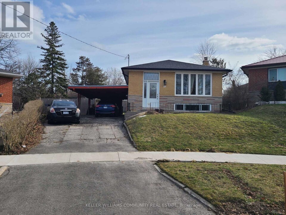 16 Rintella Ct in Toronto, ON - Building Photo