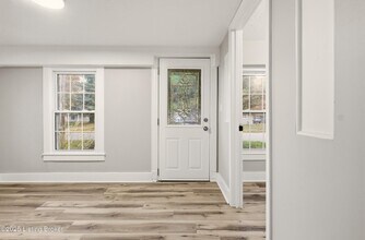 7173 Beechland Ave in Louisville, KY - Building Photo - Building Photo