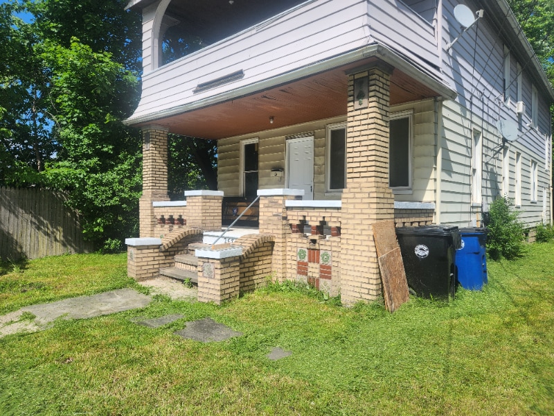 2871 E 111th St in Cleveland, OH - Building Photo