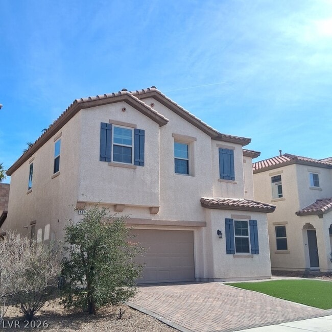 property at 988 Via Del Campo