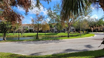 3880 82nd Ave Cir E in Sarasota, FL - Foto de edificio - Building Photo