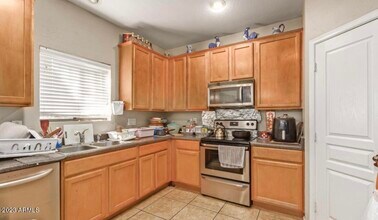 2531 W Lynne Ln in Phoenix, AZ - Building Photo - Building Photo