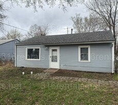 4533 S Elmhurst St in Wichita, KS - Building Photo