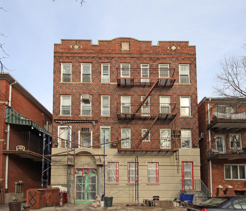 1611 46th St in Brooklyn, NY - Building Photo