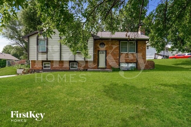 property at 7305 NW 76 Pl