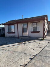 310 E Albuquerque St in Roswell, NM - Building Photo - Building Photo