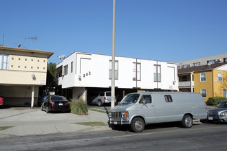 253 S Hobart Blvd in Los Angeles, CA - Building Photo - Building Photo