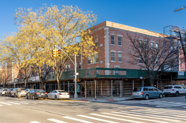 St. Charles Condominium II in New York, NY - Building Photo - Building Photo