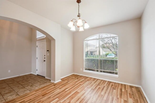 88 White Magnolia Cir in Lakeway, TX - Building Photo - Building Photo